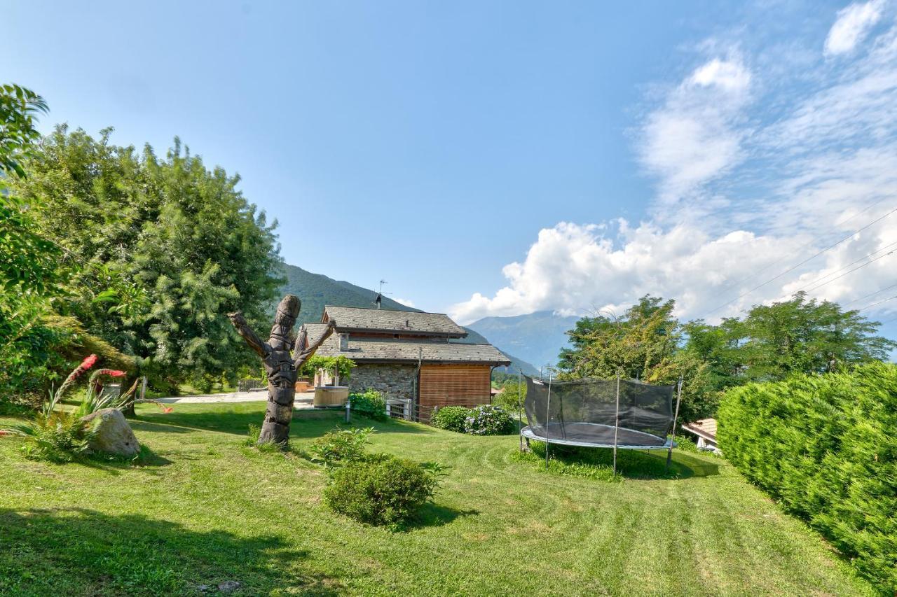 Chalet Con Piscina E Vista Panoramica Colico Exteriör bild